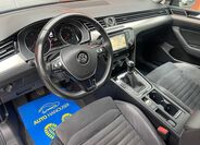 Volkswagen Passat 11