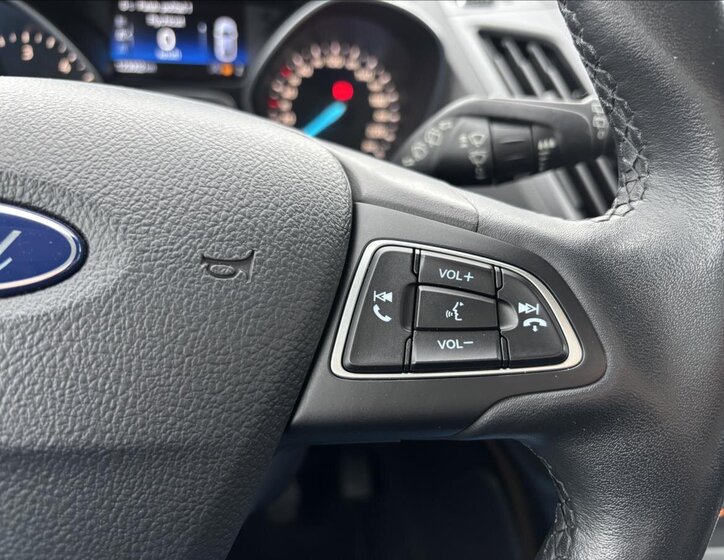 Ford Kuga SUV 2,0 l 110 kw