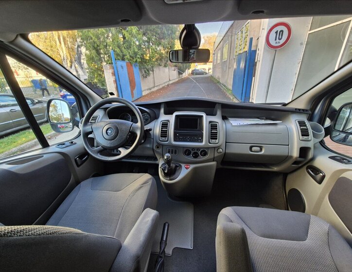 Opel Vivaro Kombi 2,5 l 107 kw