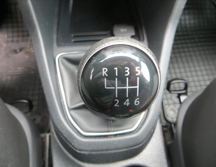 Volkswagen Caddy Skříň 1,4 l 81 kw