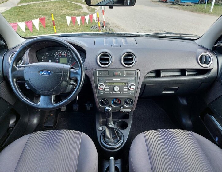 Ford Fusion Hatchback 1,4 l 59 kw