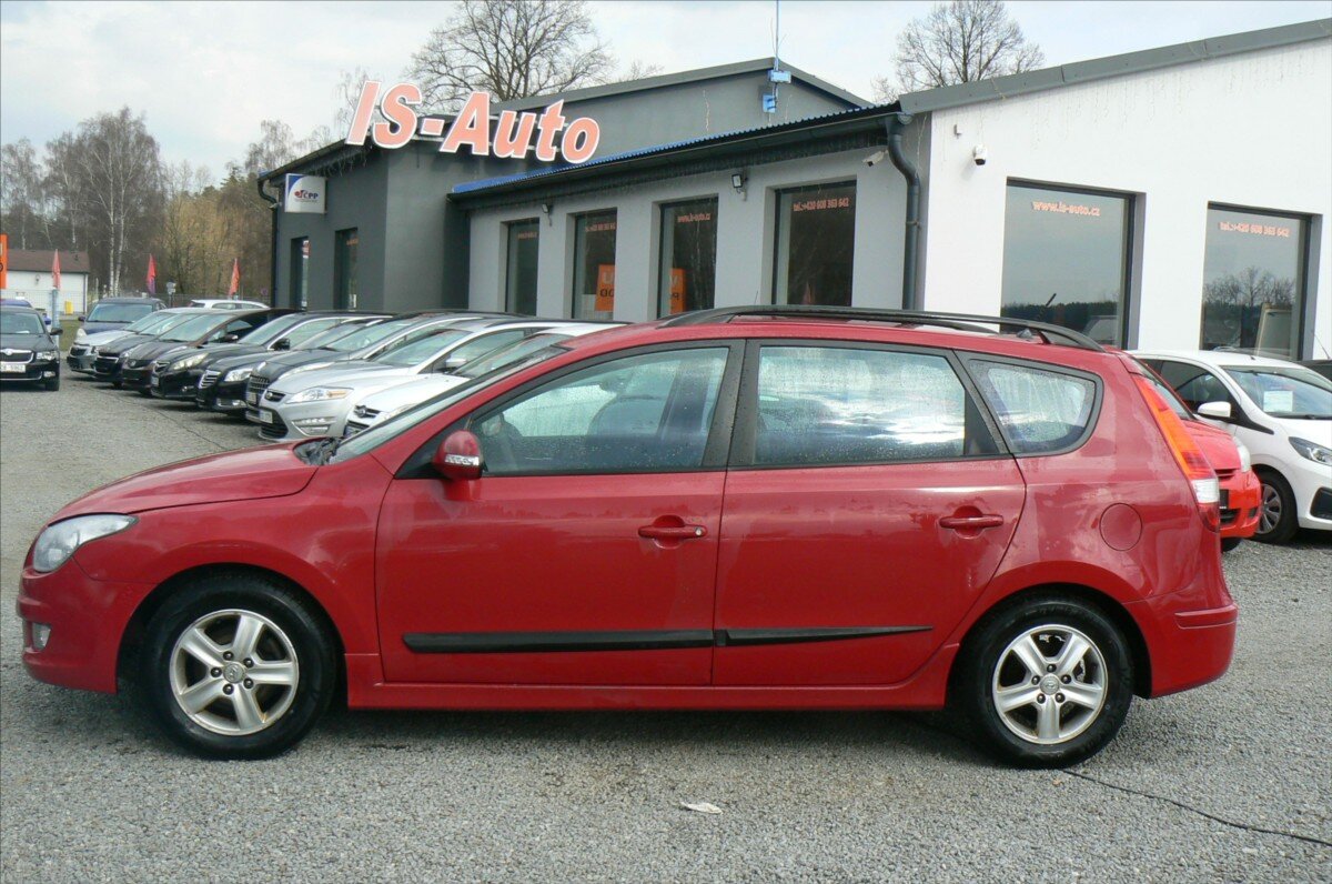 Hyundai i30 Kombi 1,6 l 92 kw