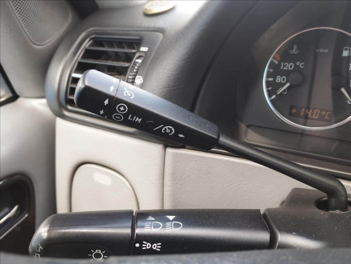 Mercedes-Benz Třídy M SUV / Terénní 2,7 l 120 kw