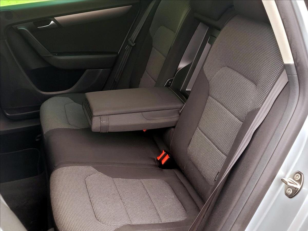 Volkswagen Passat Kombi 1,4 l 90 kw