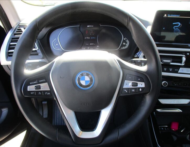 BMW X3 SUV / Terénní 2,0 l 215 kw