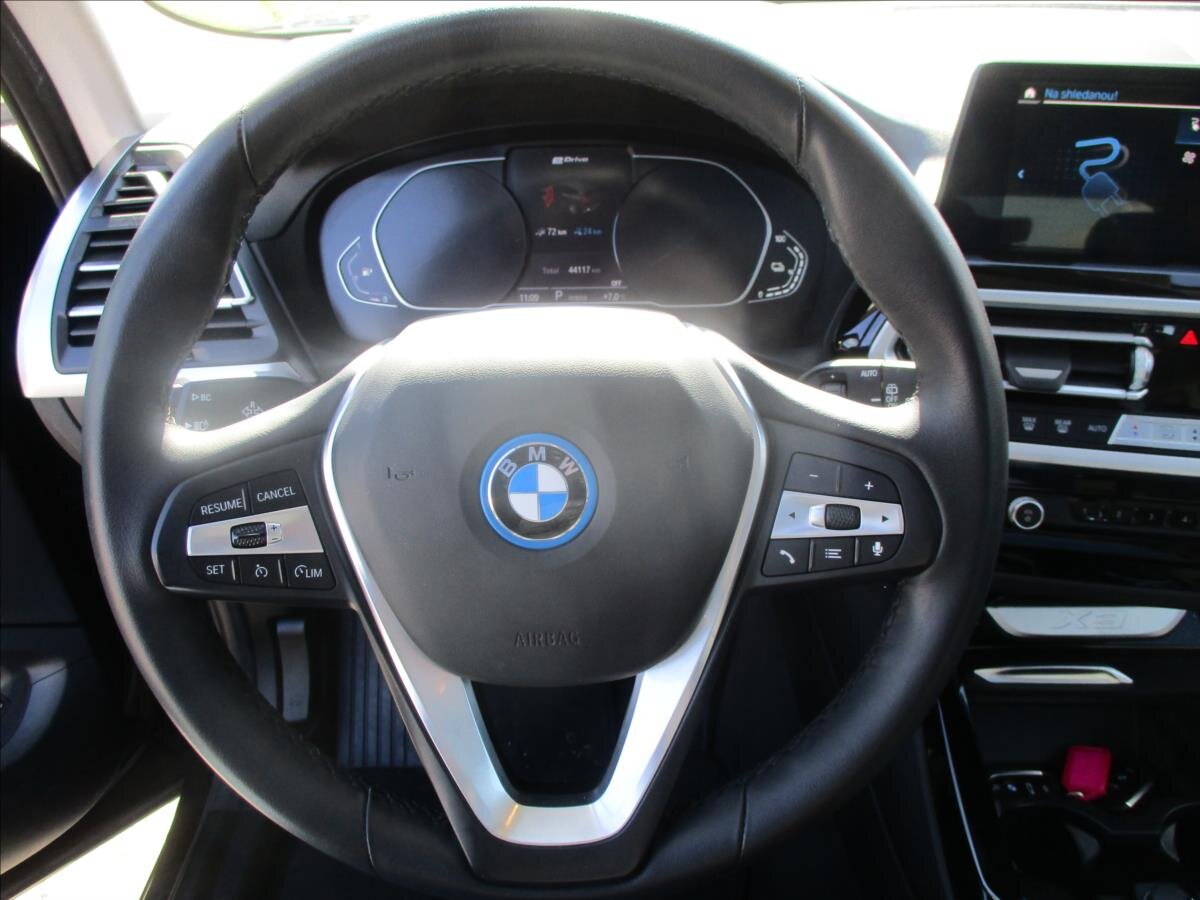BMW X3 SUV / Terénní 2,0 l 215 kw