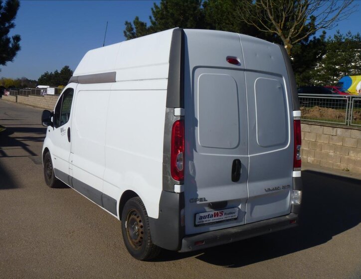 Opel Vivaro 5