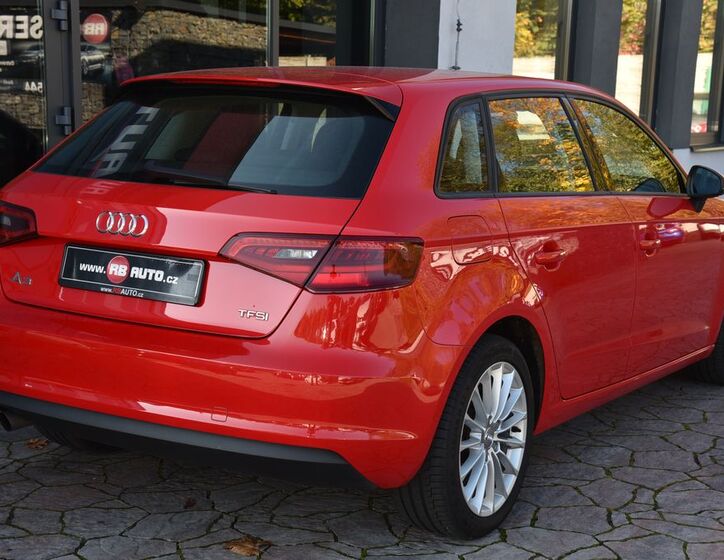 Audi A3 8