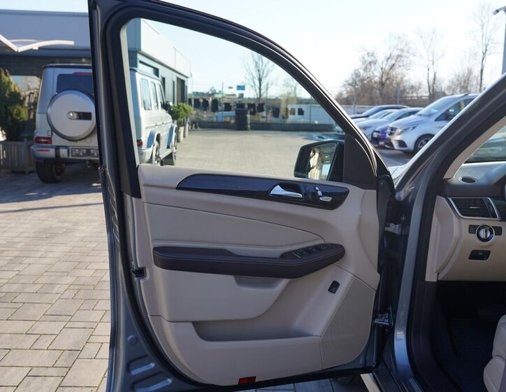 Mercedes-Benz GLE SUV / Terénní 3,0 l 190 kw