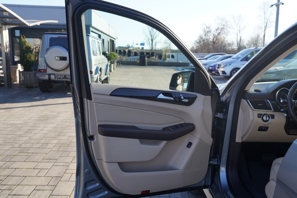 Mercedes-Benz GLE SUV / Terénní 3,0 l 190 kw