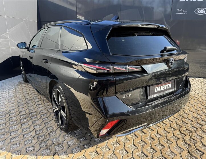 Peugeot 308 Kombi 1,2 l 96 kw