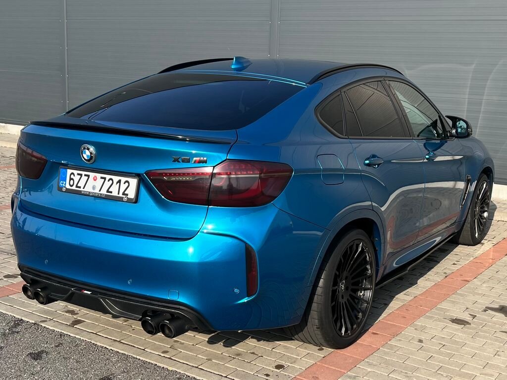 BMW X6 SUV / Terénní 4,4 l 512 kw