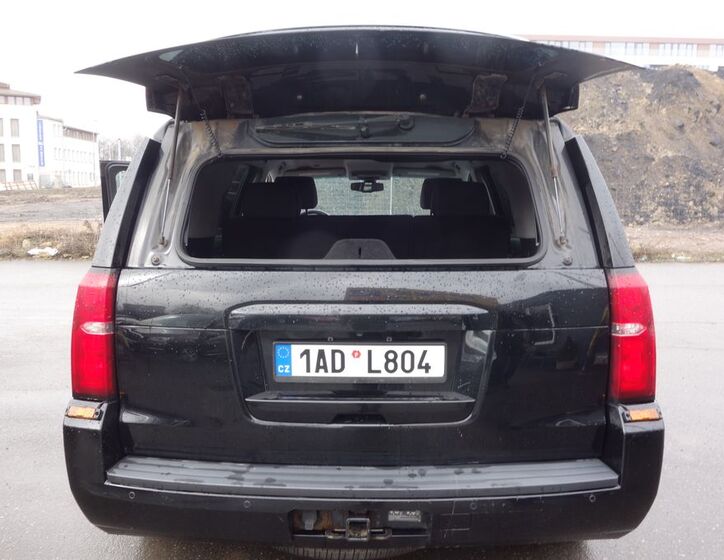 Chevrolet Tahoe 11