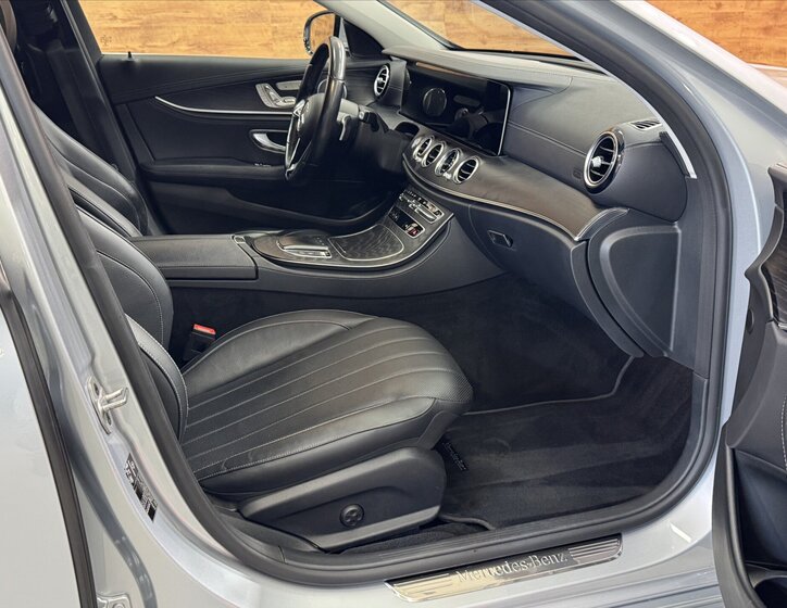 Mercedes-Benz Třídy E Kombi 2,9 l 243 kw