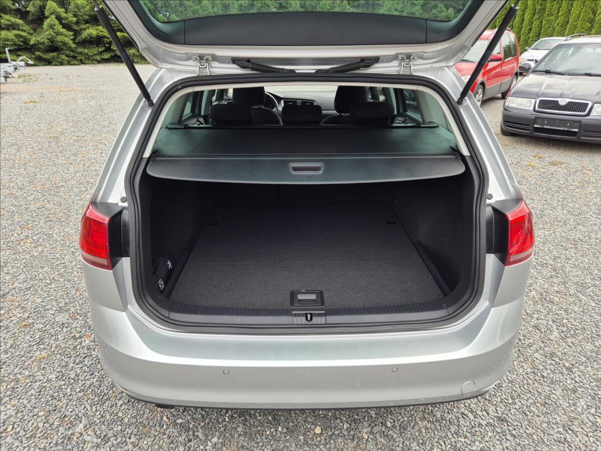 Volkswagen Golf Kombi 1,6 l 81 kw