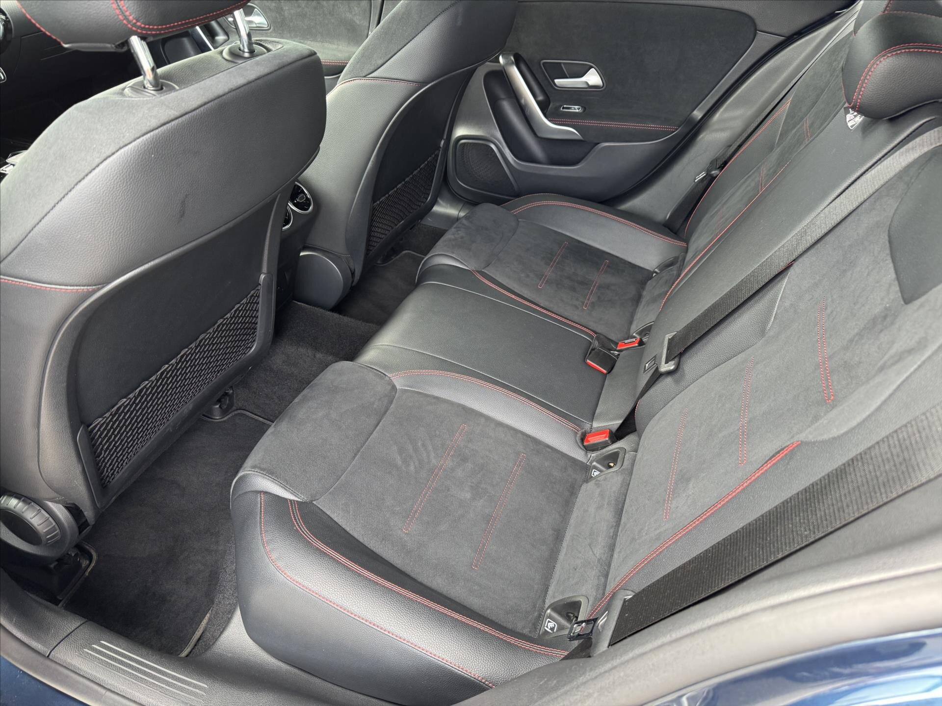 Mercedes-Benz Třídy A Sedan / Limuzína 1,3 l 120 kw