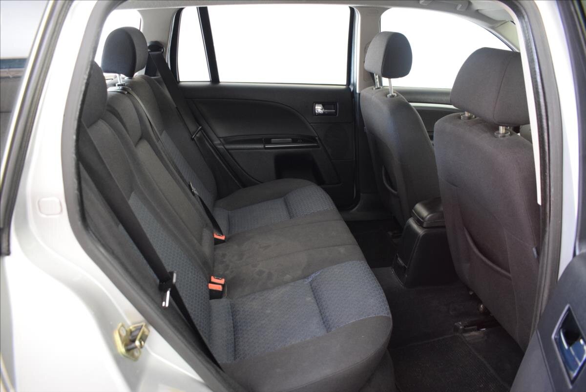 Ford Mondeo Kombi 1,8 l 92 kw