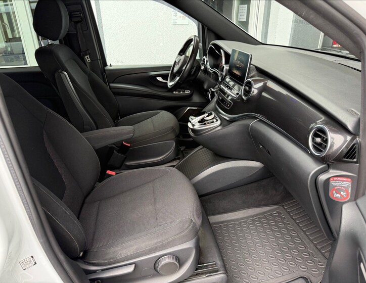 Mercedes-Benz Třídy V 12