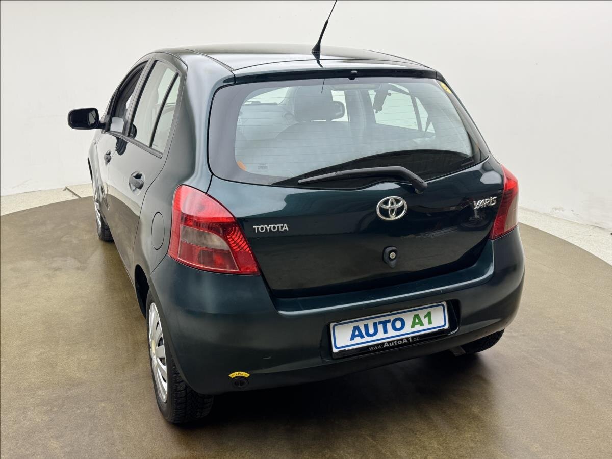 Toyota Yaris Hatchback 1,3 l 64 kw