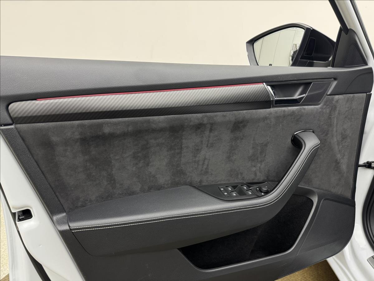 Škoda Superb Kombi 2,0 l 140 kw