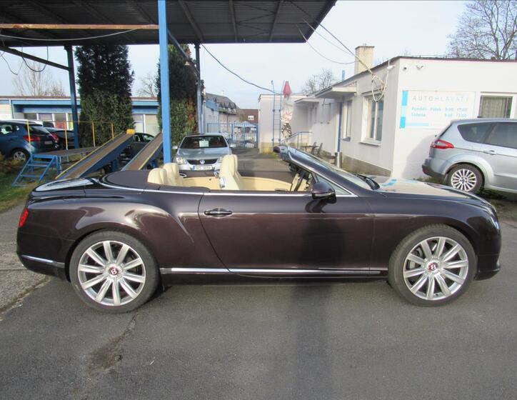 Bentley Continental GTC 8