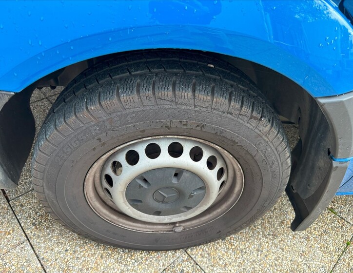 Mercedes-Benz Sprinter 28