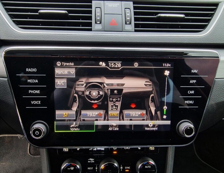 Škoda Superb Kombi 1,5 l 110 kw