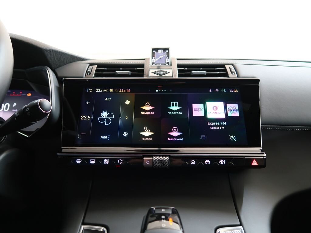 DS Automobiles DS7 Crossback