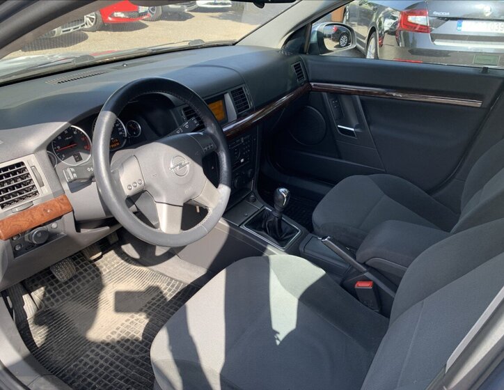 Opel Vectra Sedan 2,2 l 92 kw