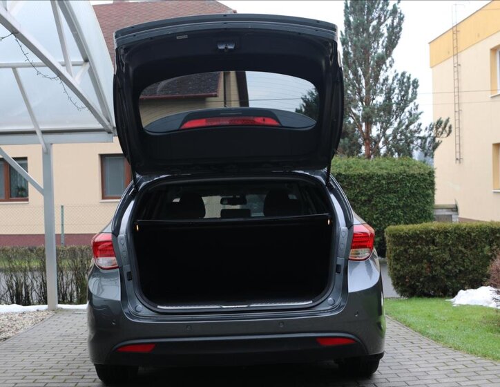 Hyundai i40 Kombi 1,7 l 100 kw