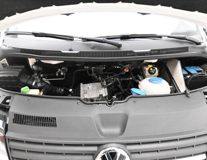 Volkswagen Transporter 9