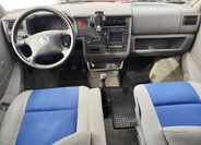 Volkswagen Multivan 17