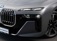BMW i7 7