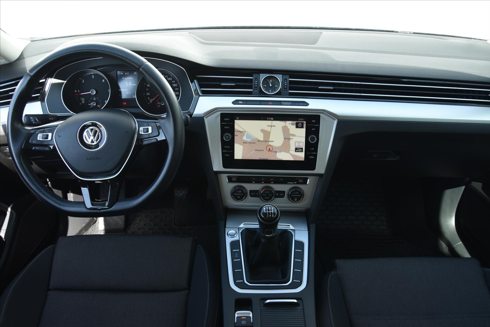 Volkswagen Passat Kombi 1,6 l 88 kw