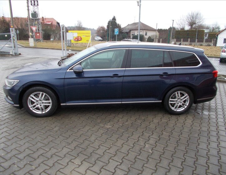 Volkswagen Passat Kombi 1,4 l 110 kw