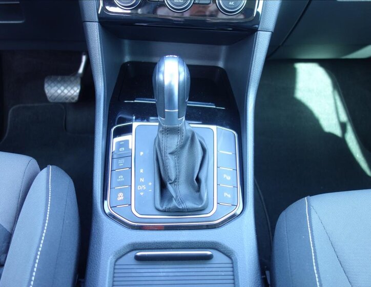 Volkswagen Golf Sportsvan MPV 1,4 l 110 kw