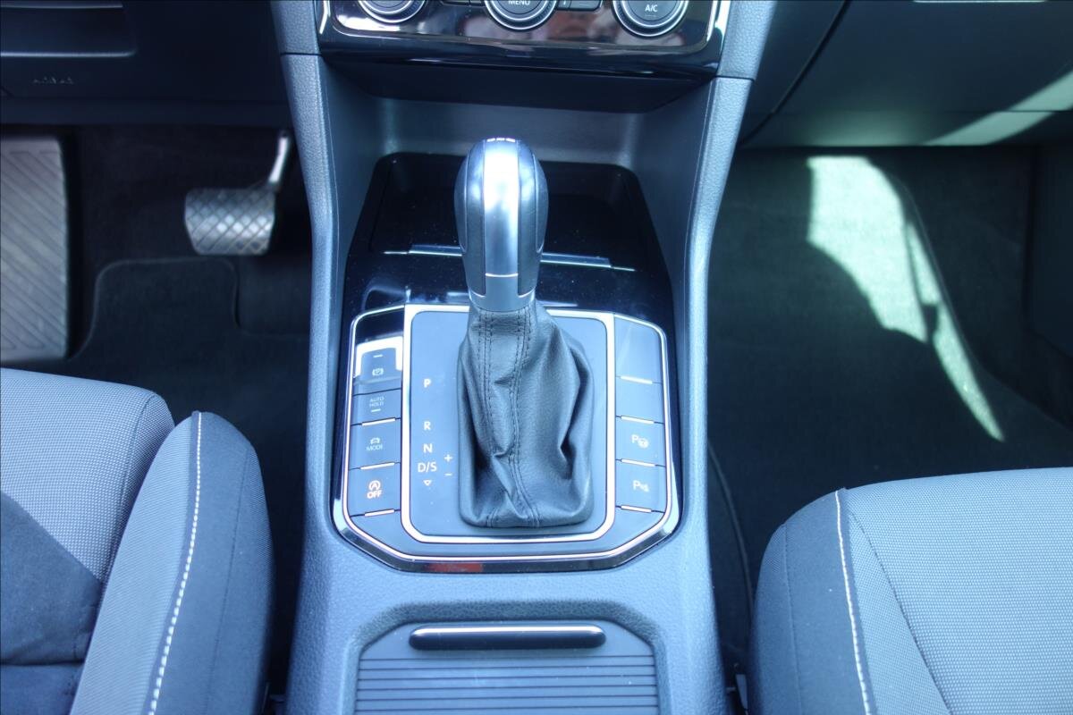 Volkswagen Golf Sportsvan MPV 1,4 l 110 kw
