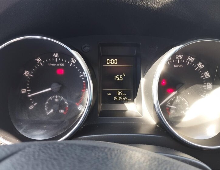 Škoda Yeti SUV / Terénní 1,2 l 77 kw