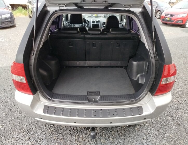 KIA Sportage SUV / Terénní 2,0 l 103 kw