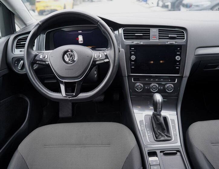 Volkswagen Golf Kombi 1,6 l 85 kw