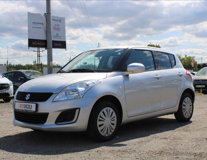 Suzuki Swift 1
