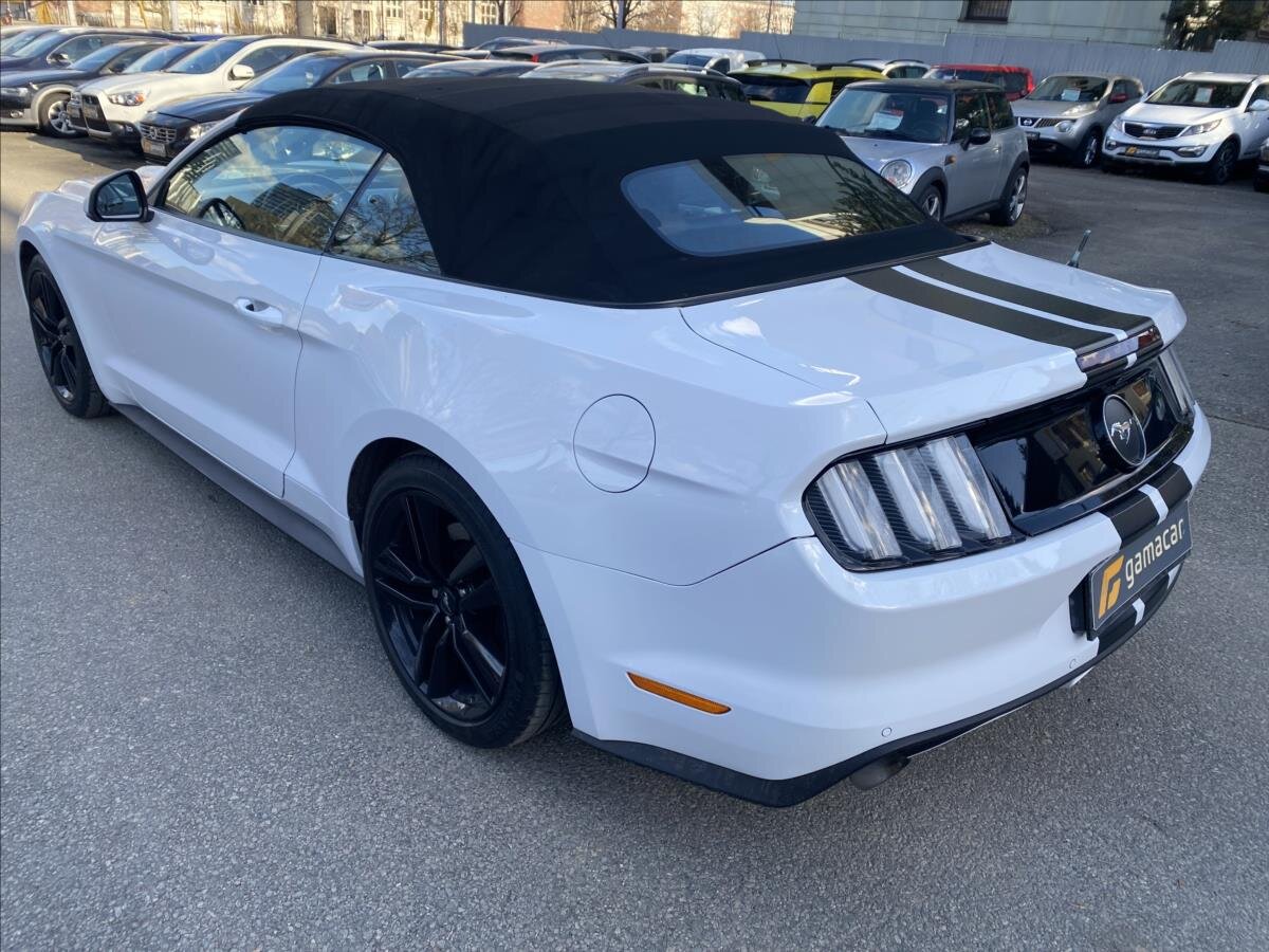 Ford Mustang Kabriolet 2,3 l 233 kw