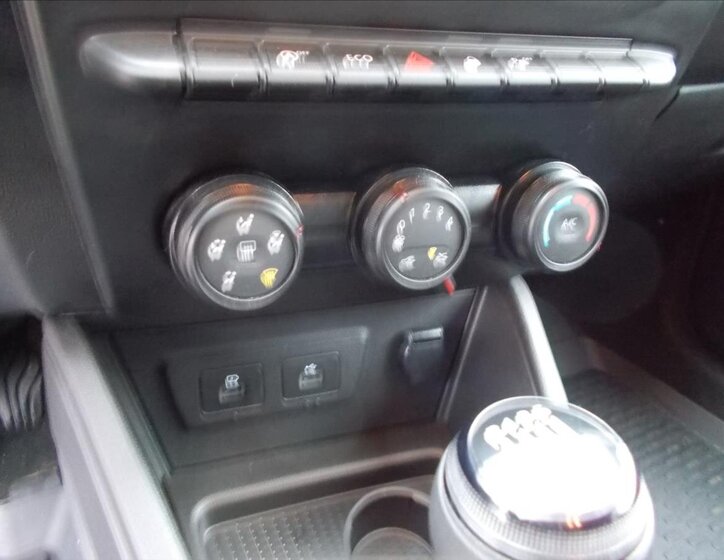 Dacia Duster SUV 999,0 67 kw