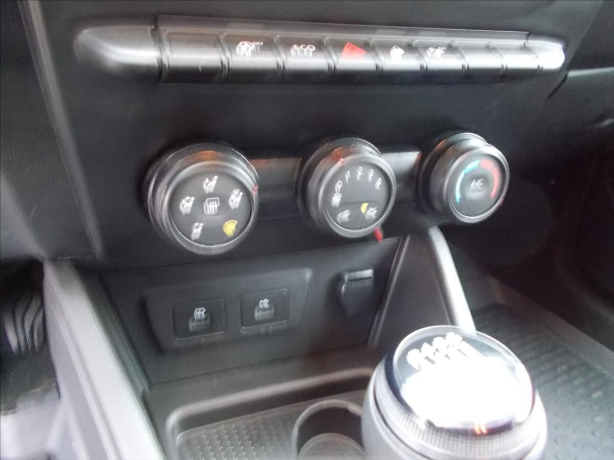 Dacia Duster SUV 999,0 67 kw