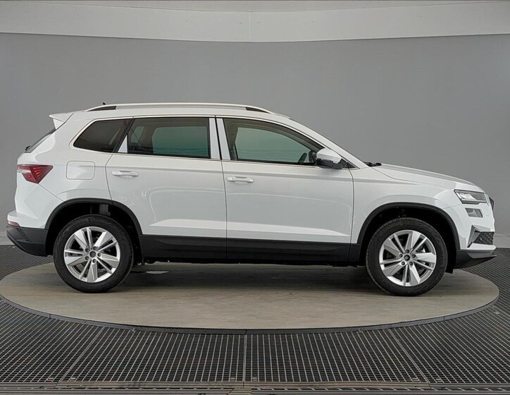 Škoda Karoq SUV / Terénní 1,5 l 110 kw
