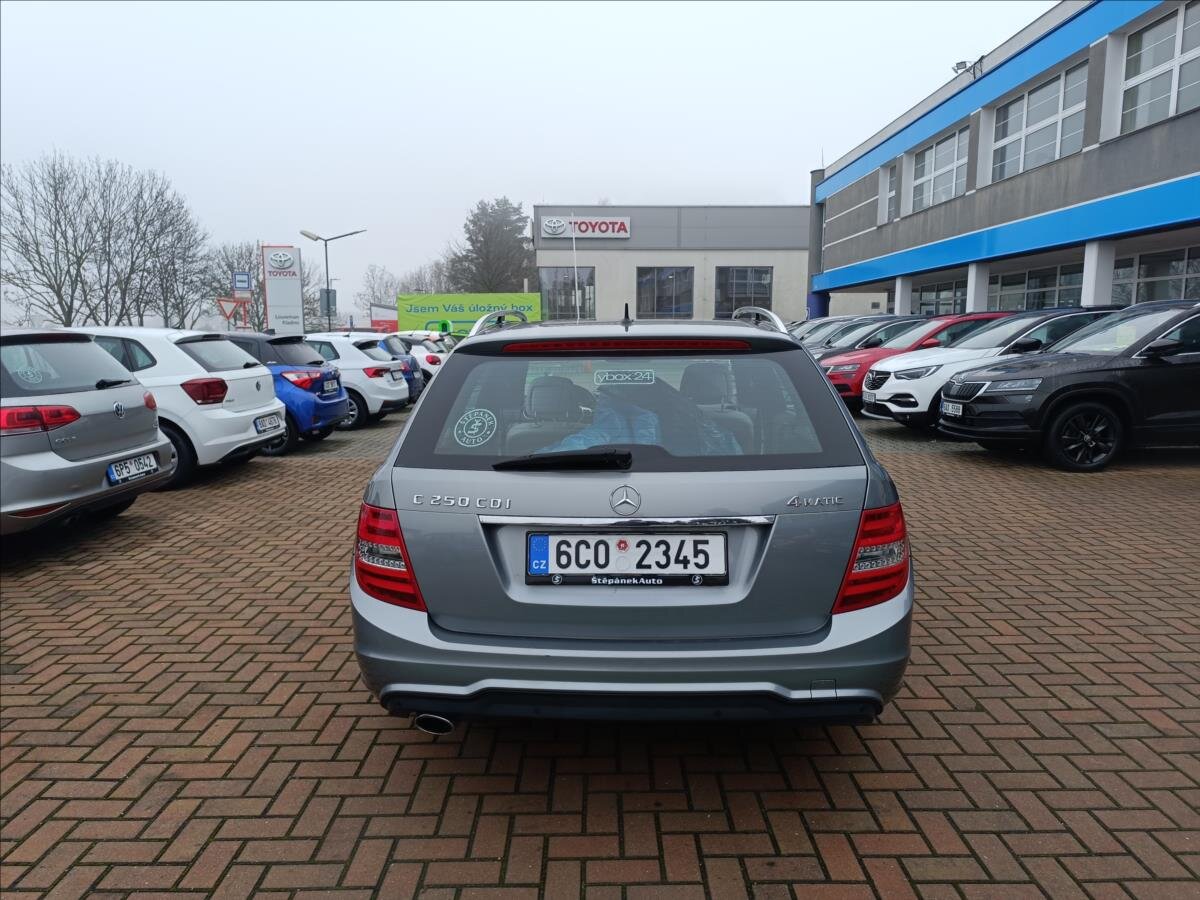 Mercedes-Benz Třídy C Kombi 2,1 l 150 kw