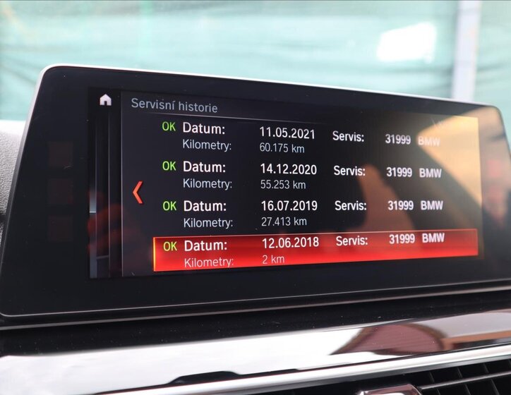 BMW Řada 5 Kombi 3,0 l 195 kw