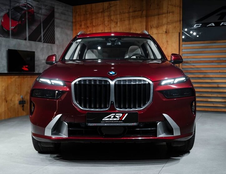 BMW X7 SUV / Terénní 3,0 l 280 kw