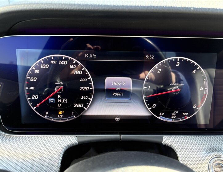 Mercedes-Benz Třídy E Sedan / Limuzína 3,0 l 190 kw