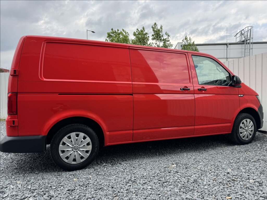 Volkswagen Transporter Skříň 2,0 l 110 kw